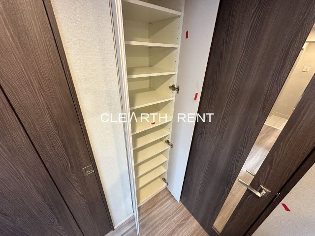コンシェリア目黒本町 ＴＨＥ ＲＥＳＩＤＥＮＣＥ3階 収納
