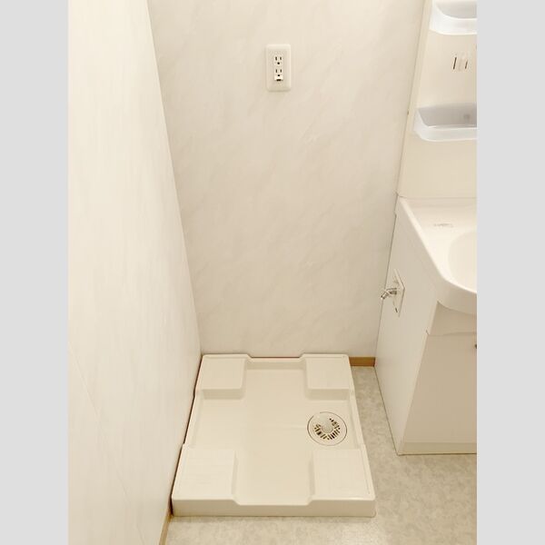 アヴェニール志津　B201号室 洗濯機置き場