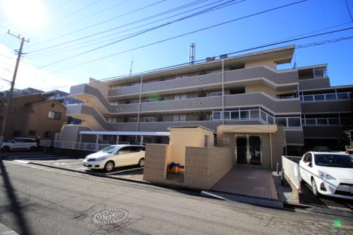 ペアホース南台 外観