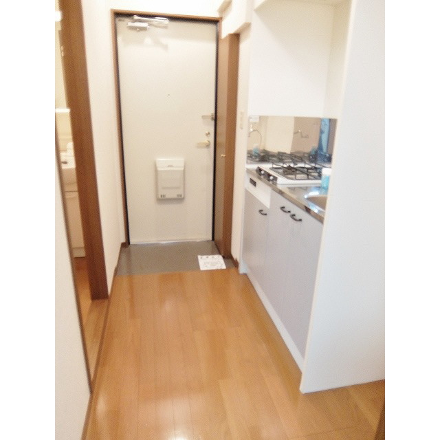 アンプルール フェール アミーⅡ 玄関