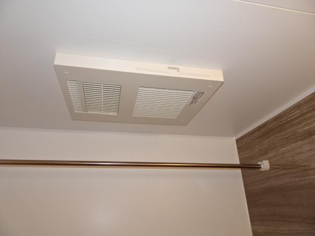 ラピスラズリ102号室 浴室乾燥機