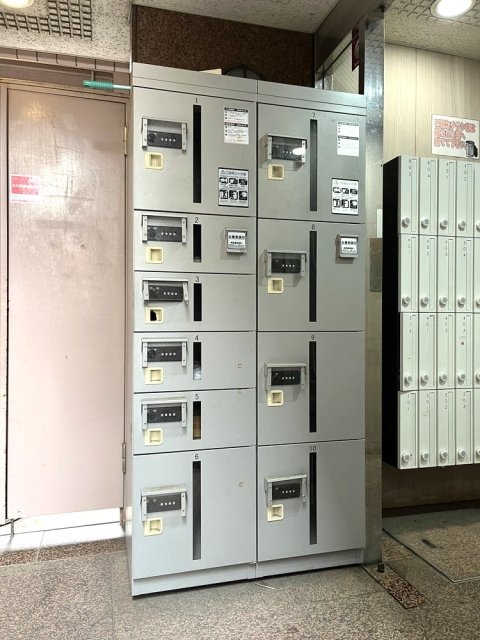 グランドハウスシャンティ6階 宅配BOX