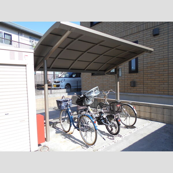 ファーストヒル 駐輪場