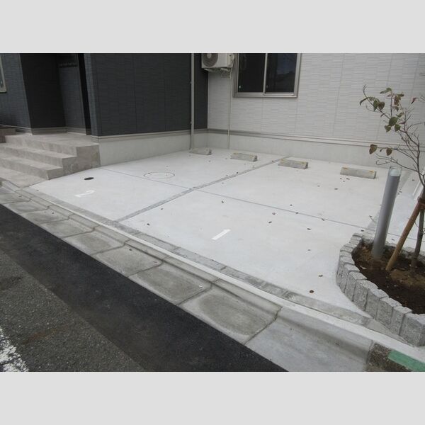 フレシール光が丘203号室 駐車場