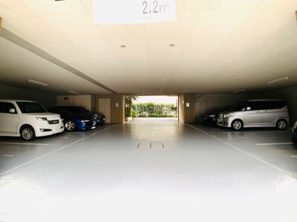 ヒルクレスト妙蓮寺6階 駐車場