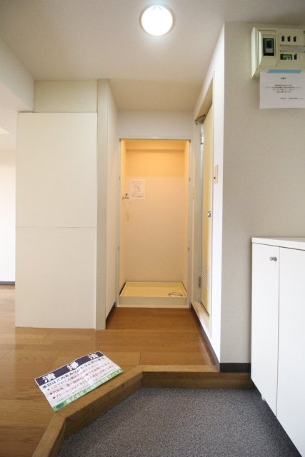 ダイアパレス幡ヶ谷 玄関