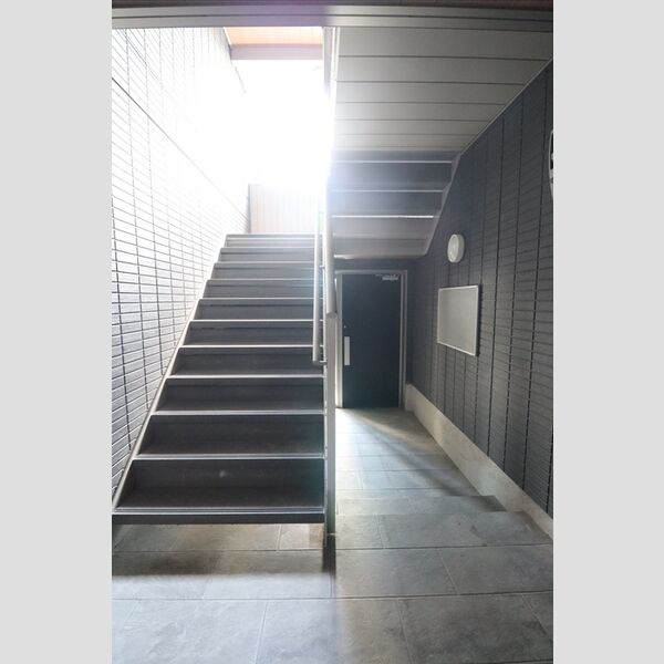 グラナーデ谷原 ロビー