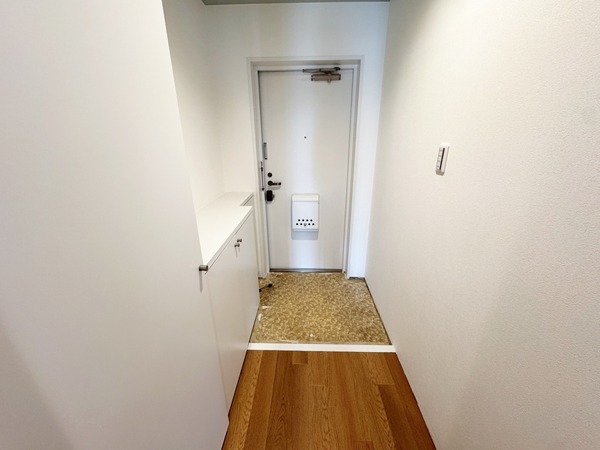 ハイム下鶴間202号室 玄関