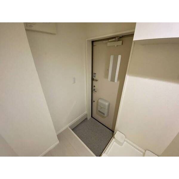 エリアサイワイ 玄関