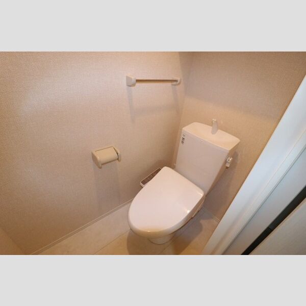 Confort u　301号室 トイレ　温水洗浄暖房便座