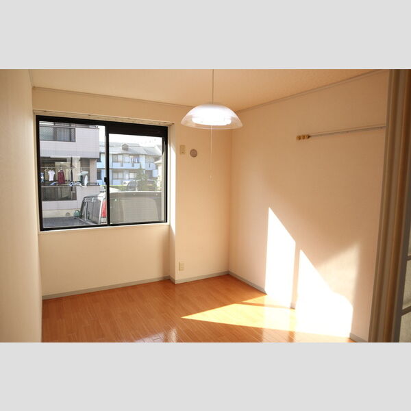 ヴァンベール東川口　Ⅰ/Ⅱ/ⅢⅡ101号室 洋室
