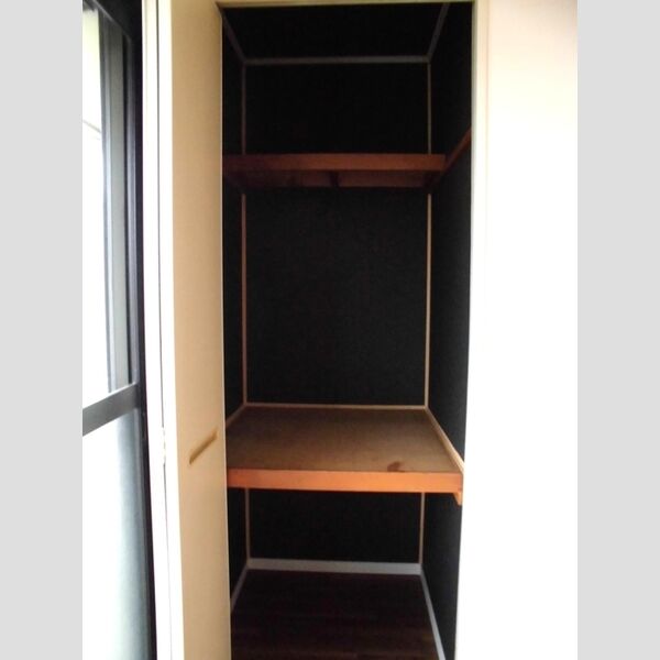 クレセントハイム203号室 LDK物入♪