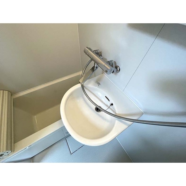 第二清水ハイツ202号室 洗面