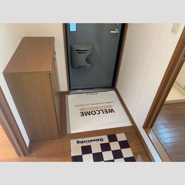 アルファタウン秦野新町　B301号室 玄関