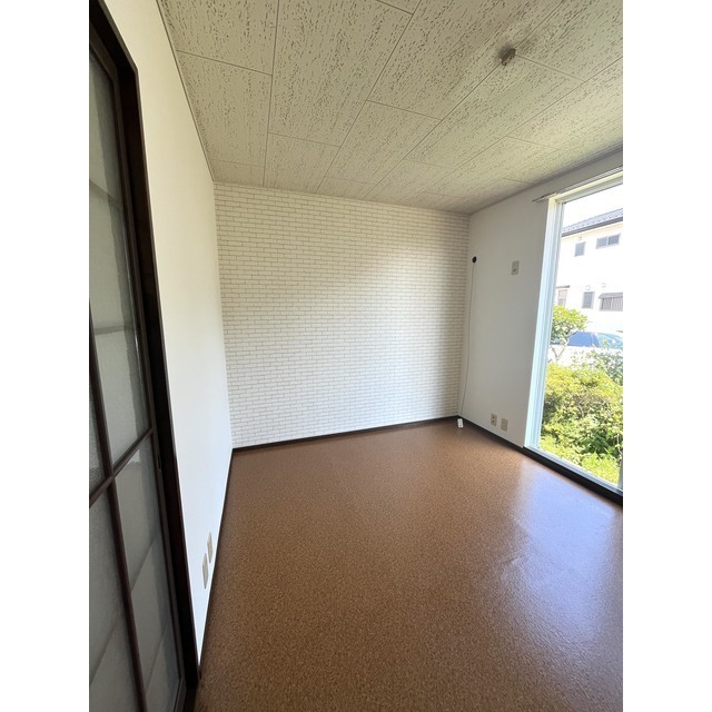 プリマヴェイラＢ 洋室6帖