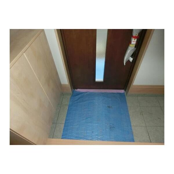 流山市松ヶ丘6丁目住宅 玄関