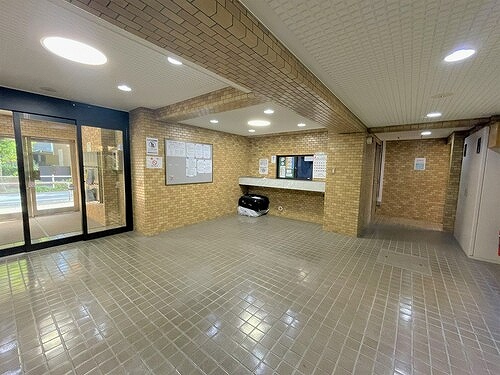 ライオンズマンションときわ台3階 ロビー