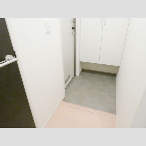 ラフレ仲道　C202号室 玄関