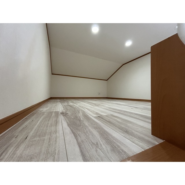 アーバングレース参番館204号室 内観