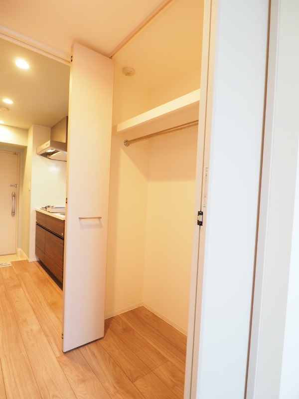 ドゥーエ蒲田南8階 収納