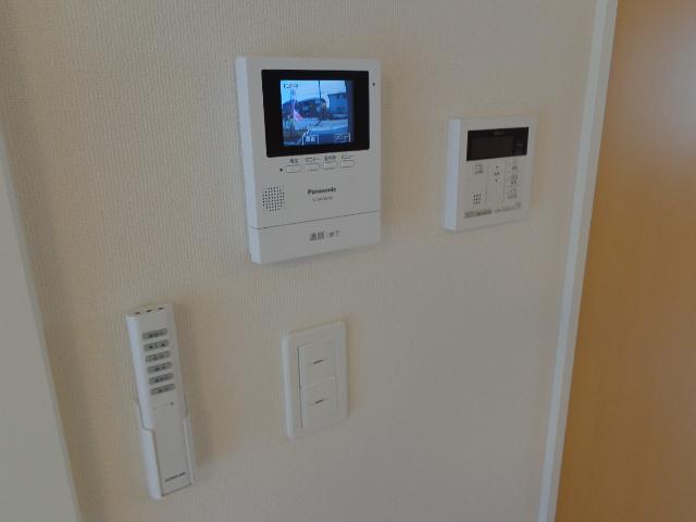 ヴェルジェ　コリーヌ（Ｖｅｒｇｅｒ　Ｃｏｌｌｉｎｅ） ＴＶドアフォン