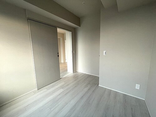 王子飛鳥山ザ・ファーストタワー＆レジデンス　タワー棟17階 洋室（5.6畳）　※内装後2022年8月撮影の写真