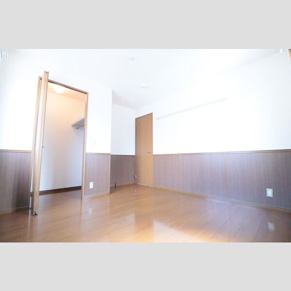 リビングタウン三橋西　B102号室 洋6.25帖