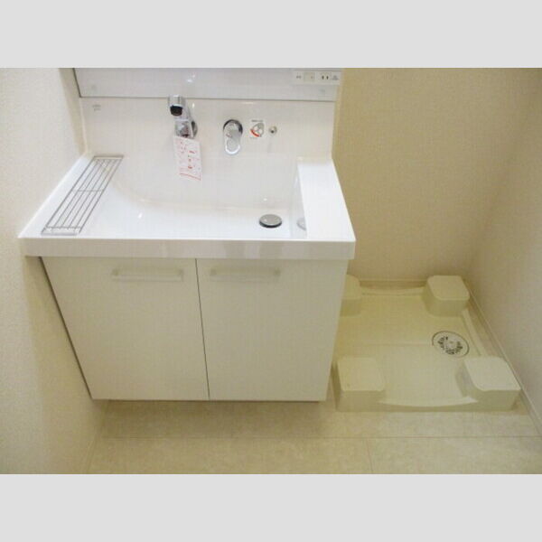 バードネイチャー　A棟203号室 E203(洗髪洗面化粧台、室内洗濯機置場)