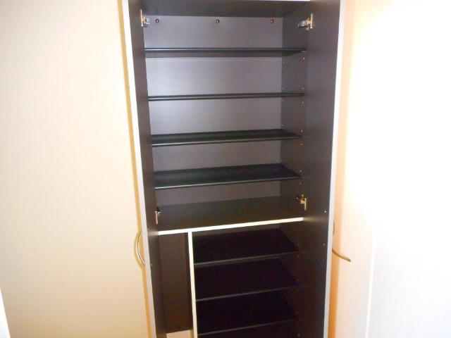 オーヴィラージュ 下駄箱