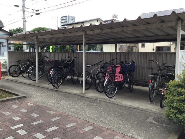 エミネンス林間Ⅰ0303号室 駐輪場　※実際の使用状況とは異なります(現況優先)