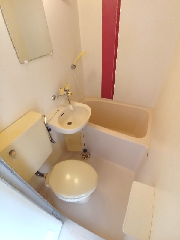 ベルピア鶴ヶ峰第二2階 部屋その他