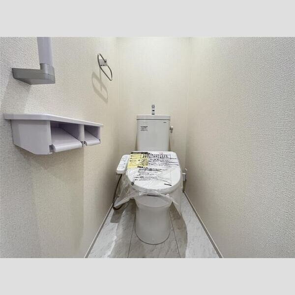 リーブルファイン相模原共和Ⅱ202号室 トイレ