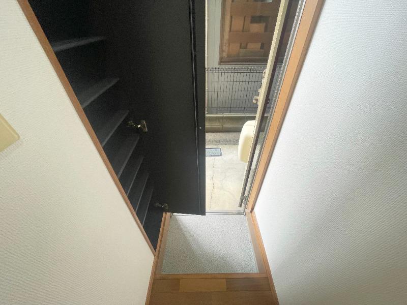 サンライフ新座 玄関