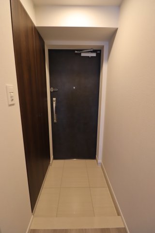 GENOVIA横浜石川町1102号室 玄関