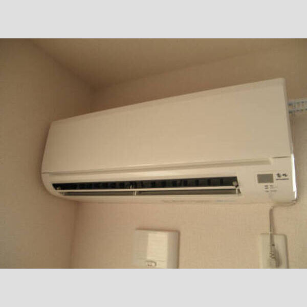 クオリタ・リリ303号室 エアコン