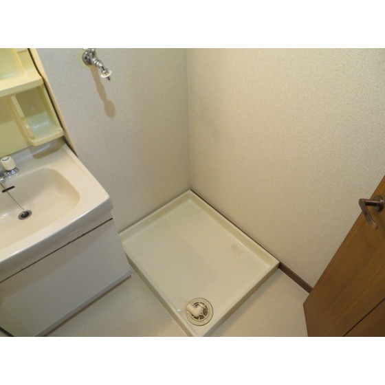 パルデンス山内0101号室 室内洗濯機置場