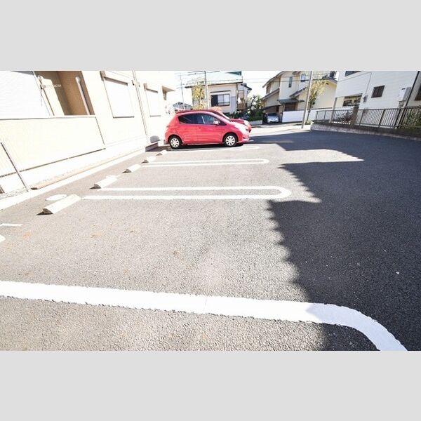 インペリアル　D 駐車場