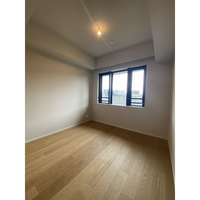 ザ・パークハウス千代田六番町802号室 洋室7.2帖　2025年9月撮影