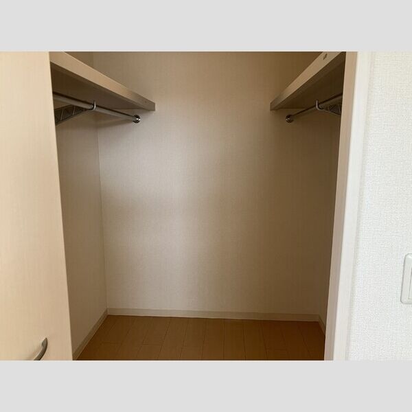 ソレアード301号室 ウォークインクローゼット