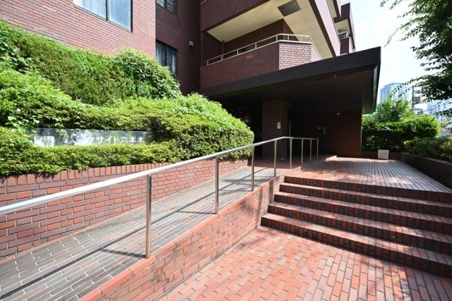 パークサイド六本木3階 エントランス