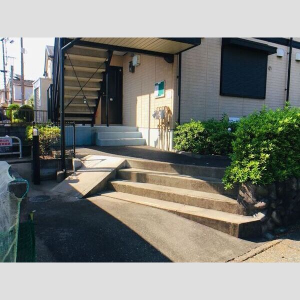 フローラM　Ⅰ エントランス