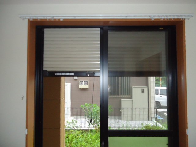 アシューレ105号室 雨戸シャッター