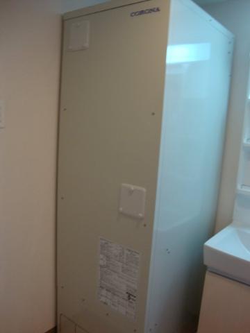 ラビエール鎌倉308号室 電気温水器