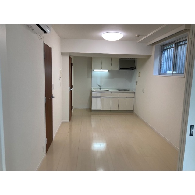 スペッキオ 内観