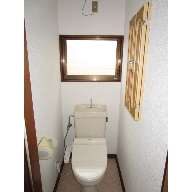 モアヒルズ　A棟 内観