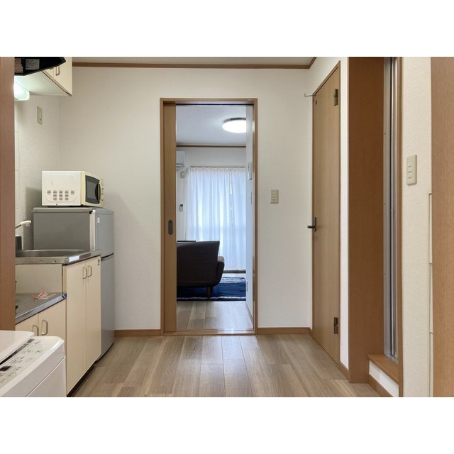 メルベーユ 玄関から室内(家具設置イメージ)