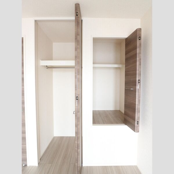 ルミエールK203号室 クローゼット