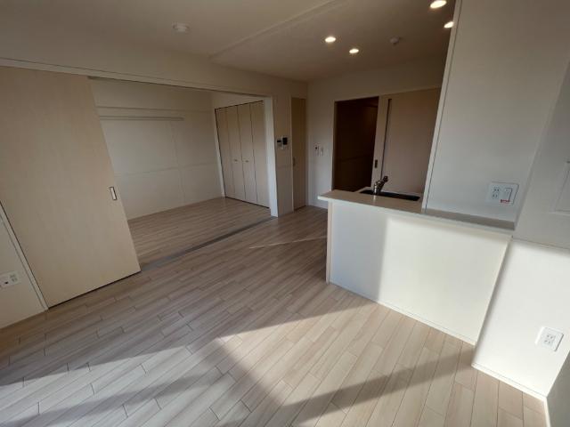 ＦＬＯＲＥＮＴＩＮＥ　ＦＬＯＡＴ（フロランタン　フロート） リビング