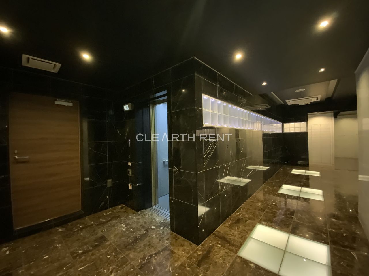 コンシェリア新橋 ＭＡＳＴＥＲ’Ｓ ＶＩＬＬＡ13階 住む方、訪れる方を高級感のある佇まいで迎えます