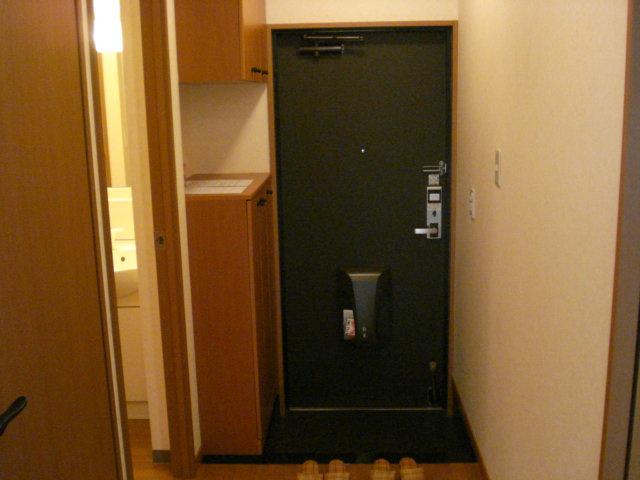 インマヌエル105号室 玄関